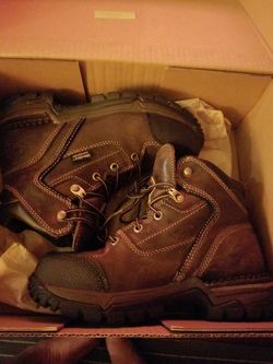 Woman's red wing boots size 5