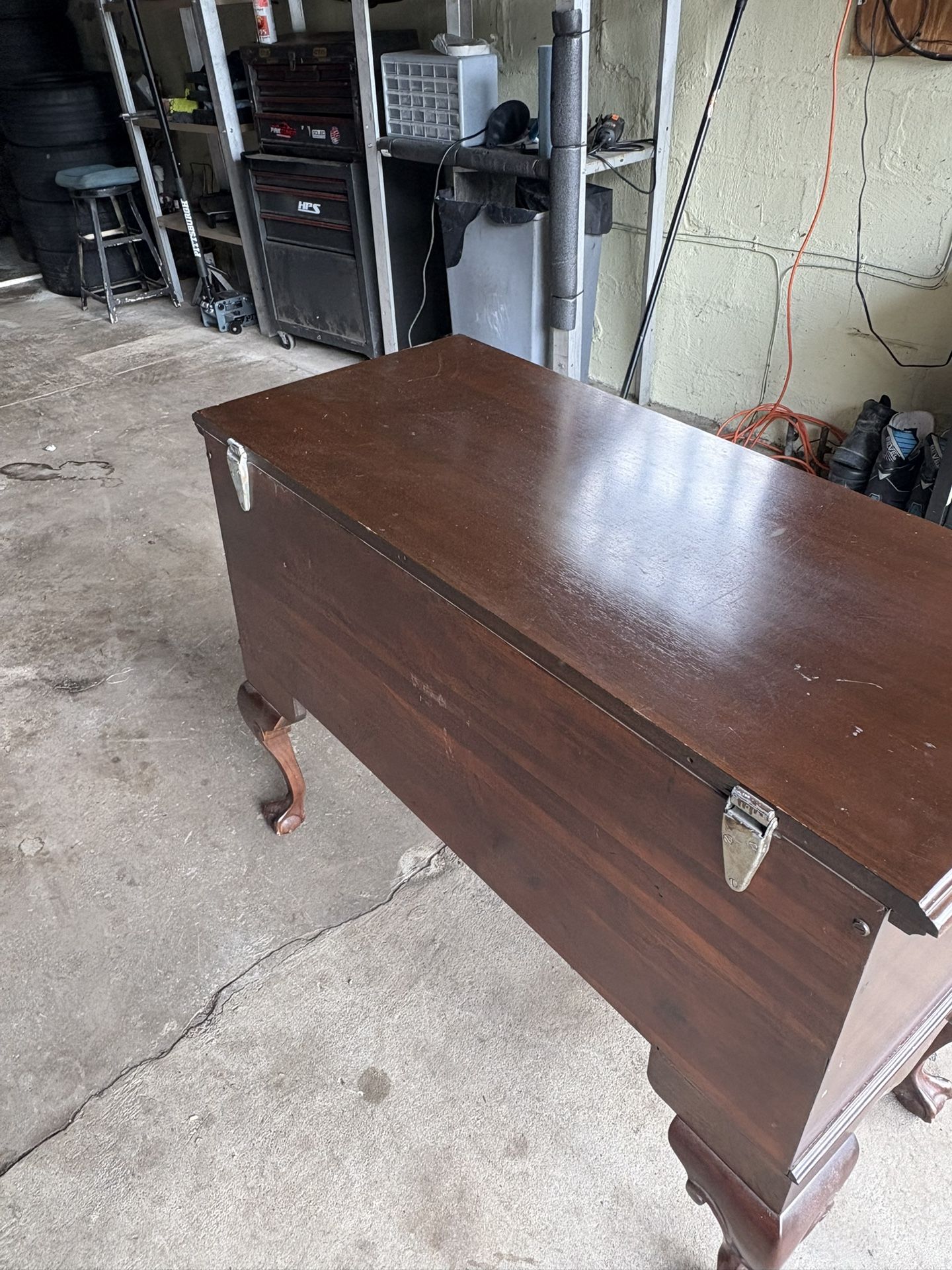Lane Queen  Anne Cedar Chest
