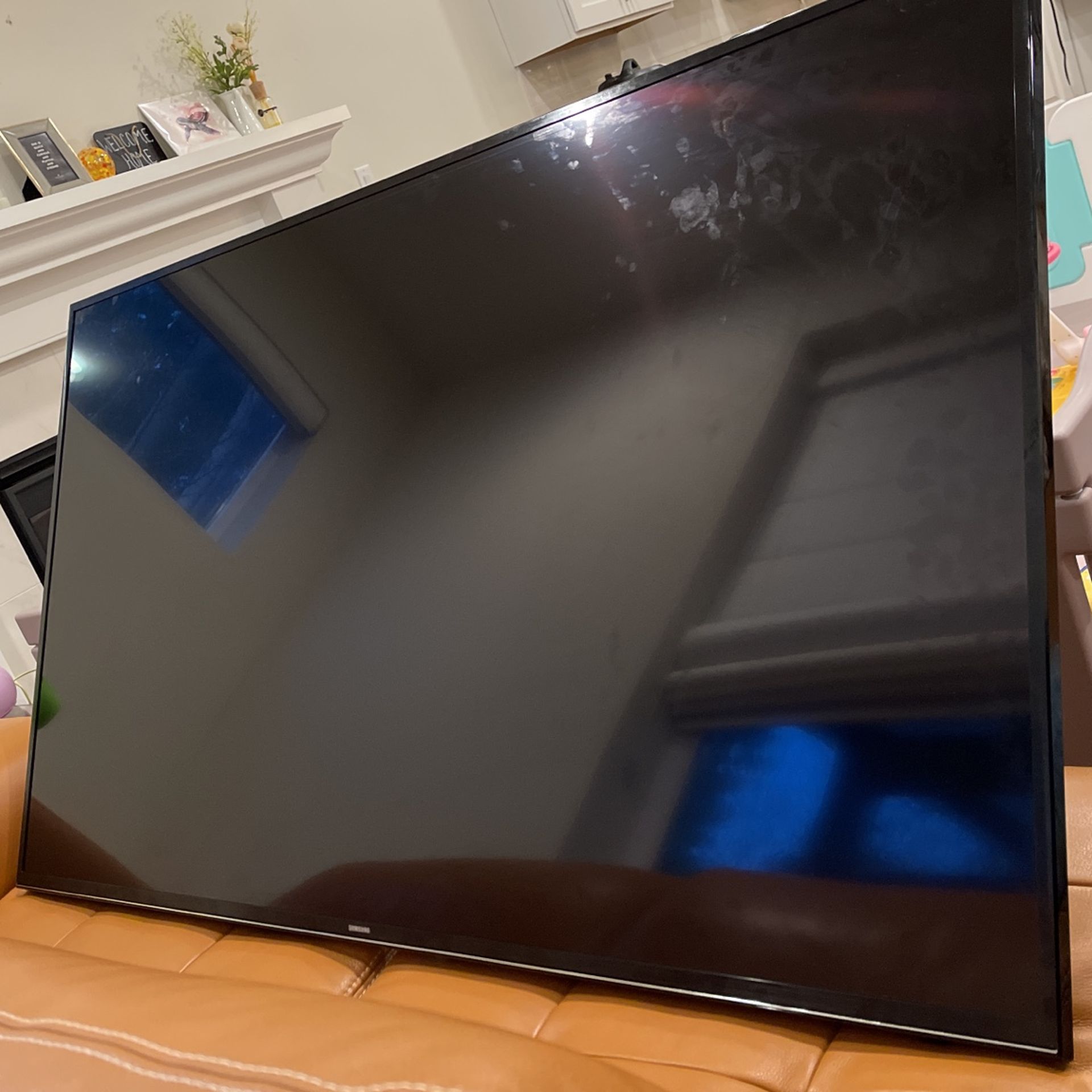 Samsung UN60JU6500 60-Inch 4K Ultra HD Smart LED TV