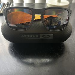 Oakley Sunglasses  Original/new