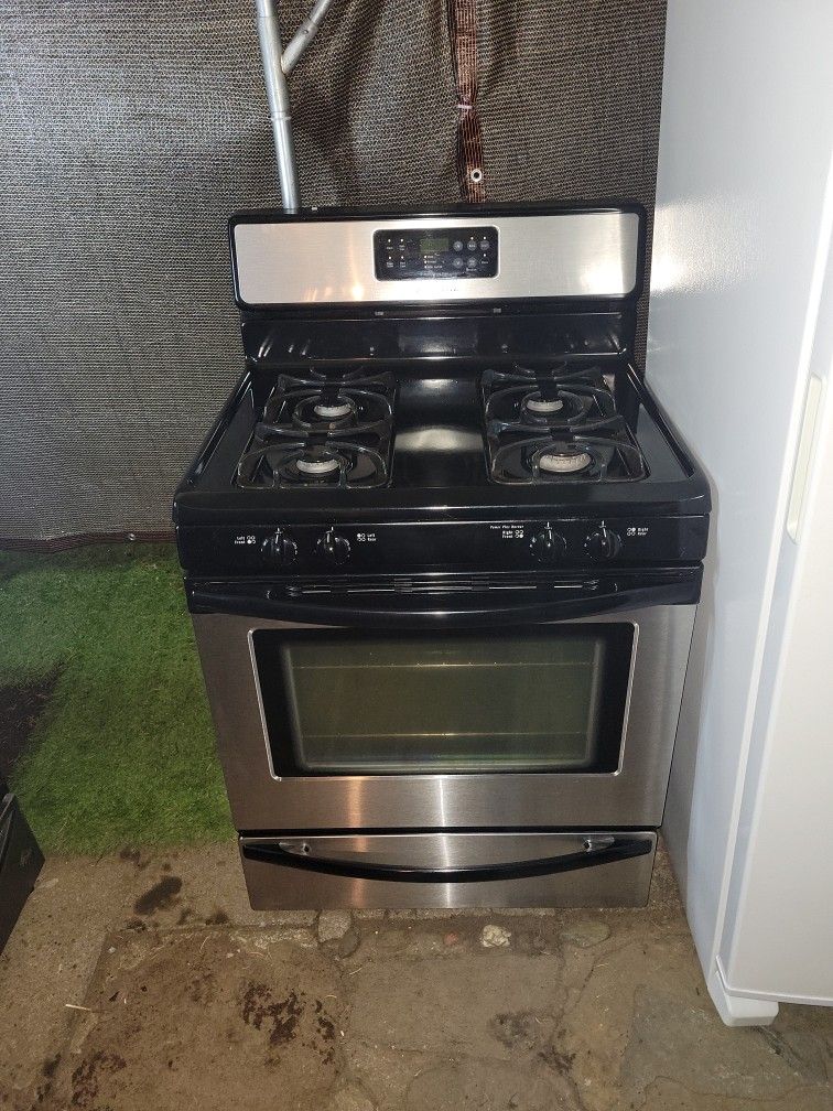 Frigidaire Gas Stove