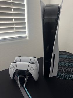 PS5 1TB Disk Edition and Dual Controllers