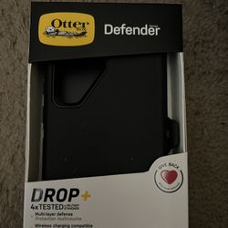BRAND NEW  BLACK OTTER BOX 