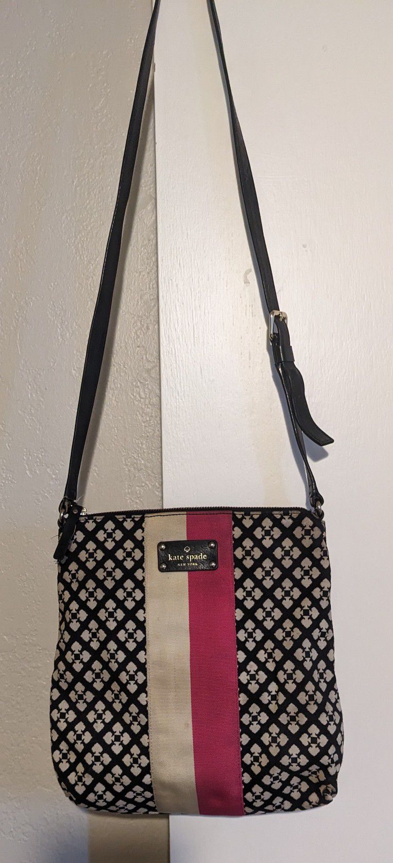 Authentic Kate Spade Large Crossbody Bag Style Victoria Look At Pics 5/6