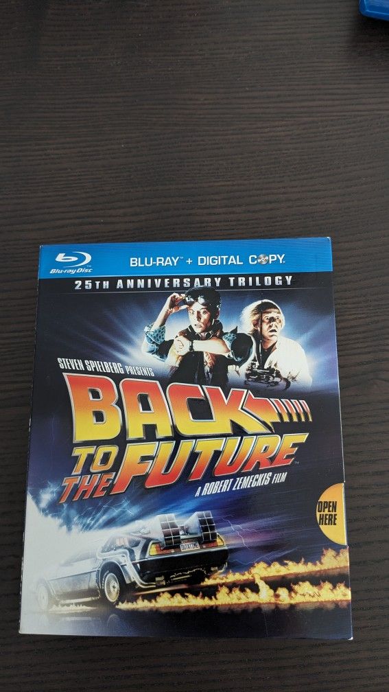 Back to the Future: 25th Anniversary Trilogy (Blu-ray, 6-Disc Set) 