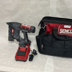 Cenco F 18 finish Nailer 18 V kit charger battery in case