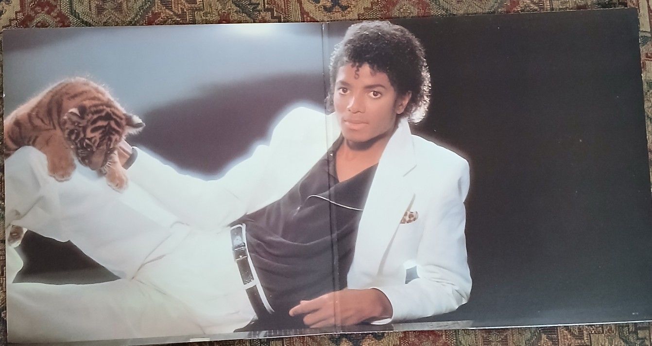 Vintage Vinyl "MICHAEL JACKSON THRILLER "
