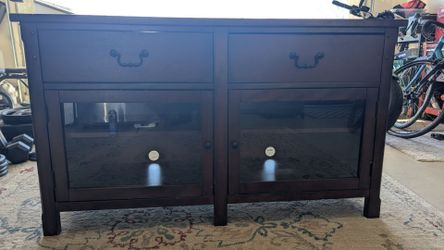 Wood TV stand (can deliver)