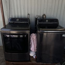 LG WASHER N DRYER SET