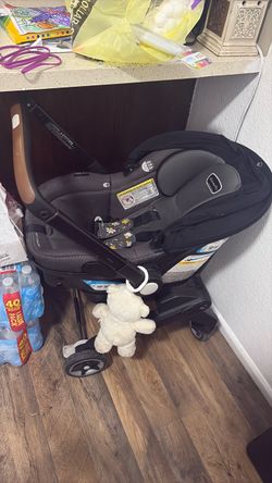 Even Flo car seat and stroller