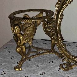VINTAGE SOLID BRASS CHERUB ANGEL CANDLE HOLDER DISPLAY CENTERPIECE KNICKNACK DECOR