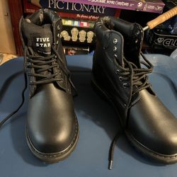 Black boots size 8 women’s