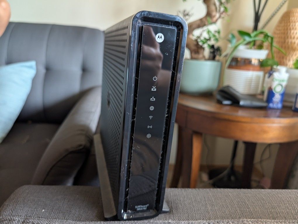 Motorola DOCSIS 3.0 Modem + Wifi Router For $10