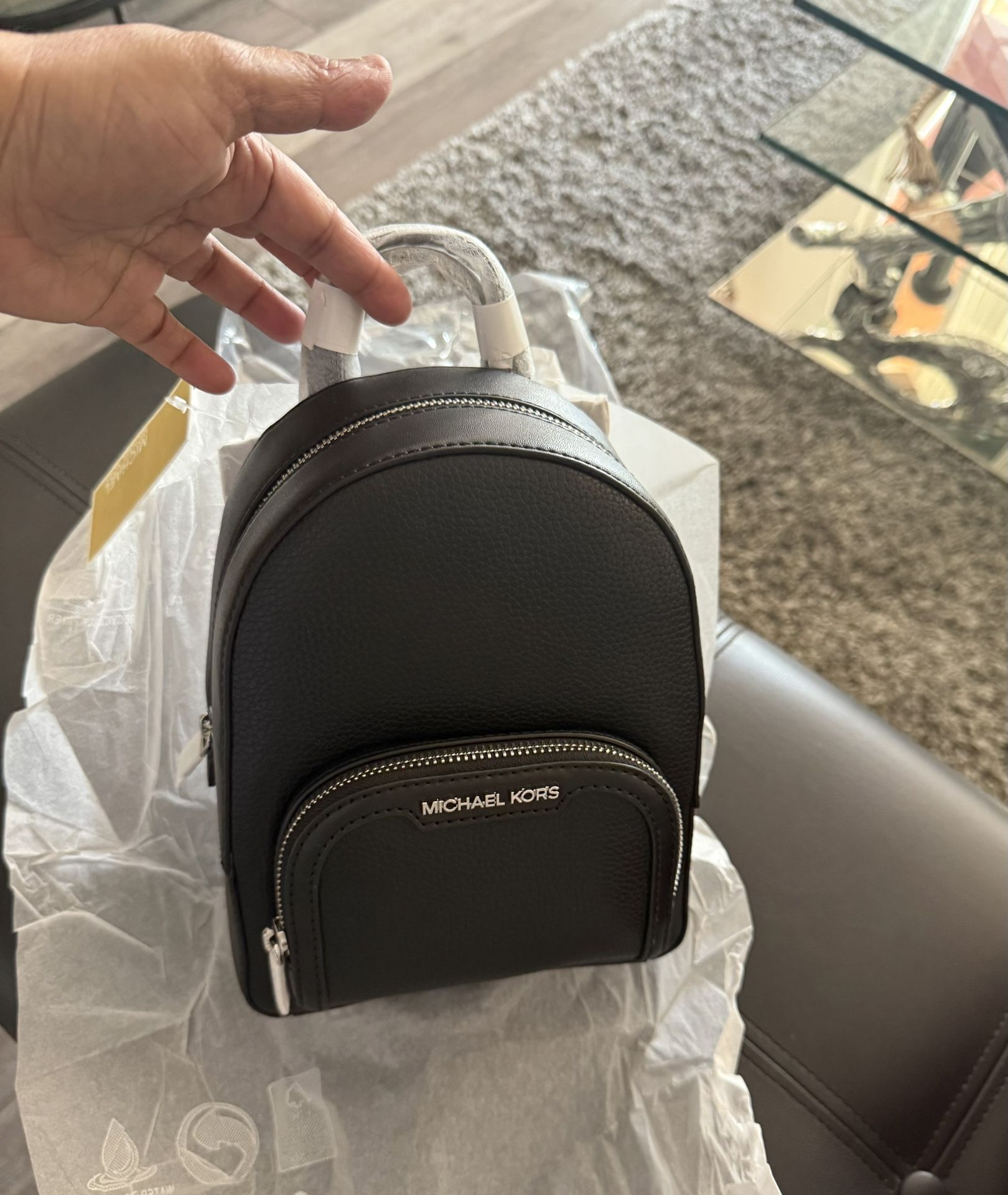 Pretty Michael Kors Bag Pack ! Brand New With Original  Packing !  