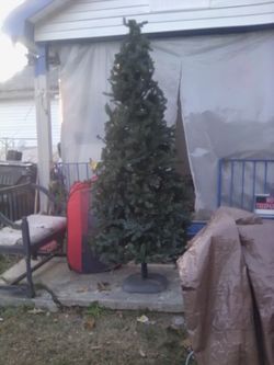 7' Christmas Tree