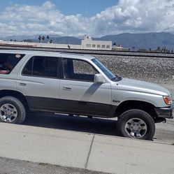 98 4runner v6 240,000 2wd