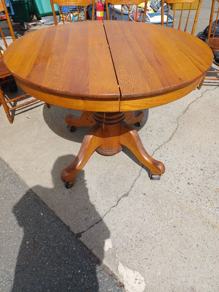 Vintage Kitchen Table With Six Chairs