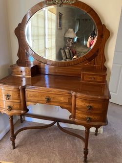 Antique/Vintage Vanity Dresser W/Mirror And Bench Gorgeous