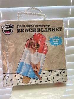 NEW! Big mouth Inc - giant size bomb pop beach blanket