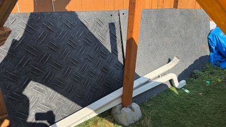 (2) 4’x8’ landscape mats