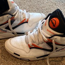 mor klamre sig Investere Reebok 'The Pump': Pumps Retro Basketball Shoes (Men's Size 9.5) for Sale  in Reading, MA - OfferUp
