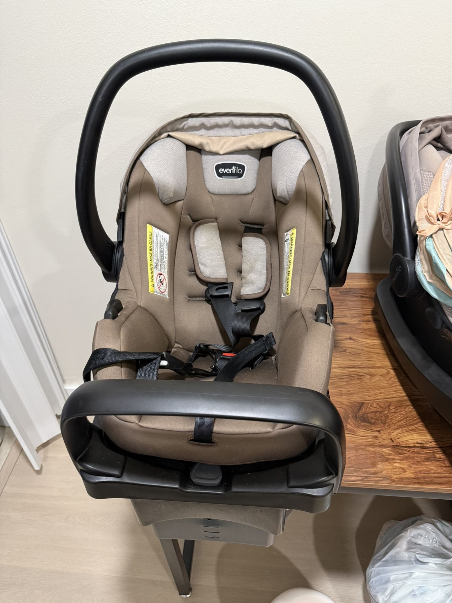Evenflo Car seat With It’s Base