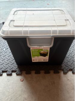File container