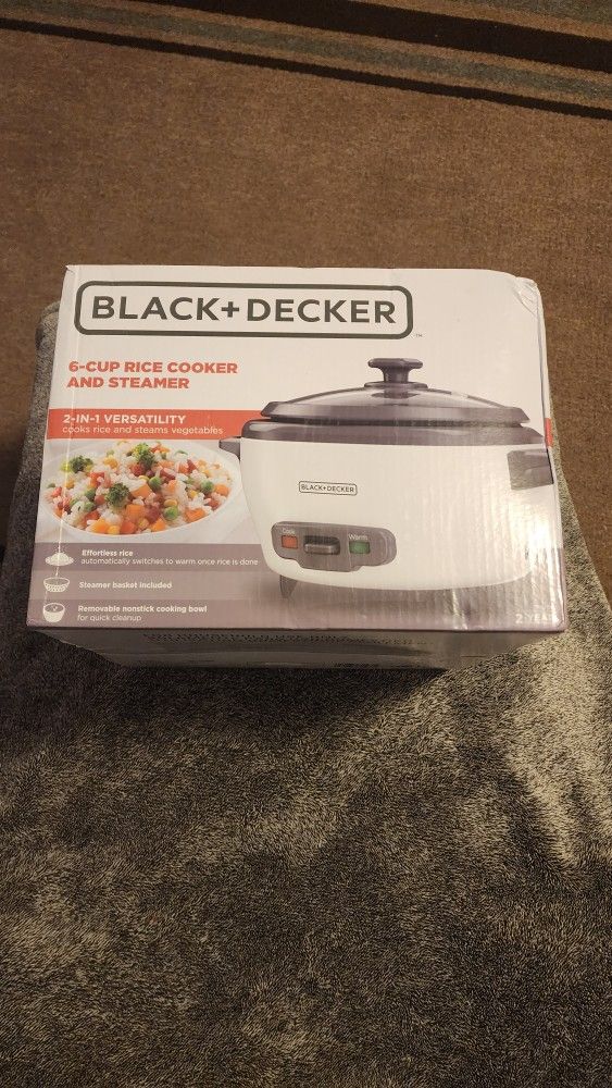 Black & Decker Rice Cooker (NEW)
