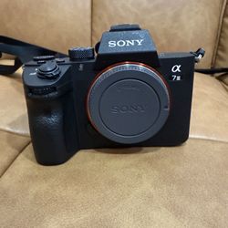 Sony A7III Bundle