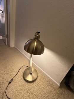 Table lamp
