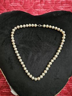 Pearl Necklace 