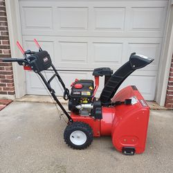 Craftsman 24 inch gas 2 stage  snow blower / thrower