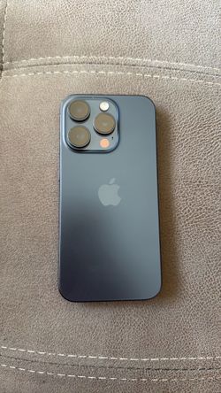 iPhone 15 pro 256 GB Factory unlocked