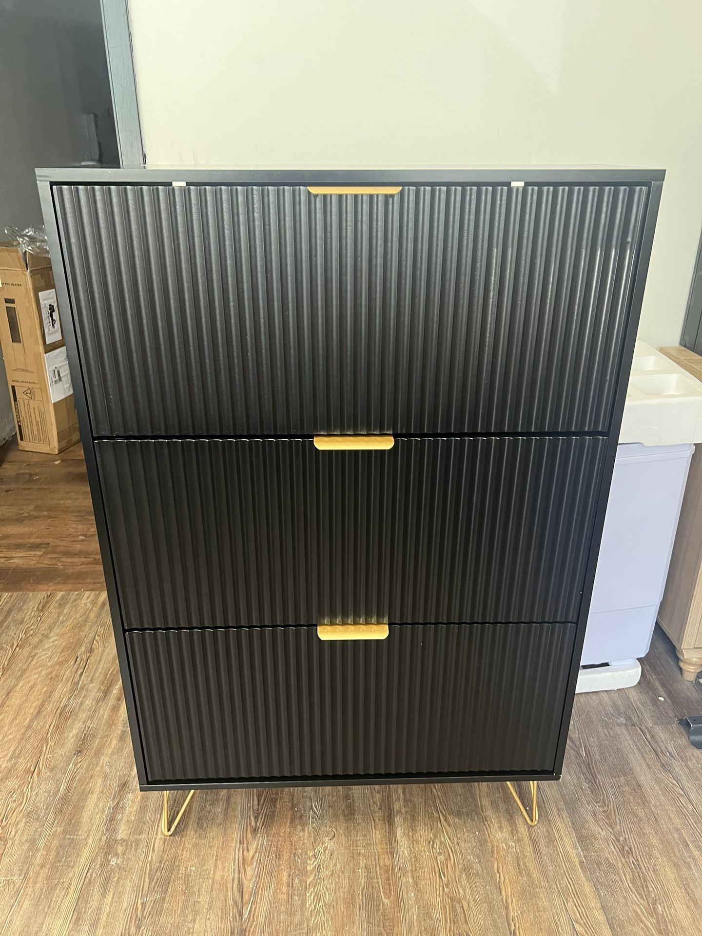 New Minor Damage Shoe Cabinet