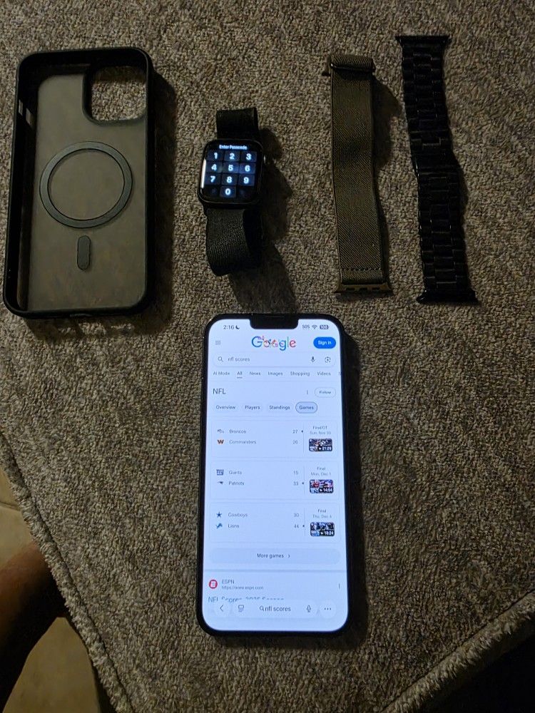 Iphone 13 Pro Max With Apple Watch SE 44MM