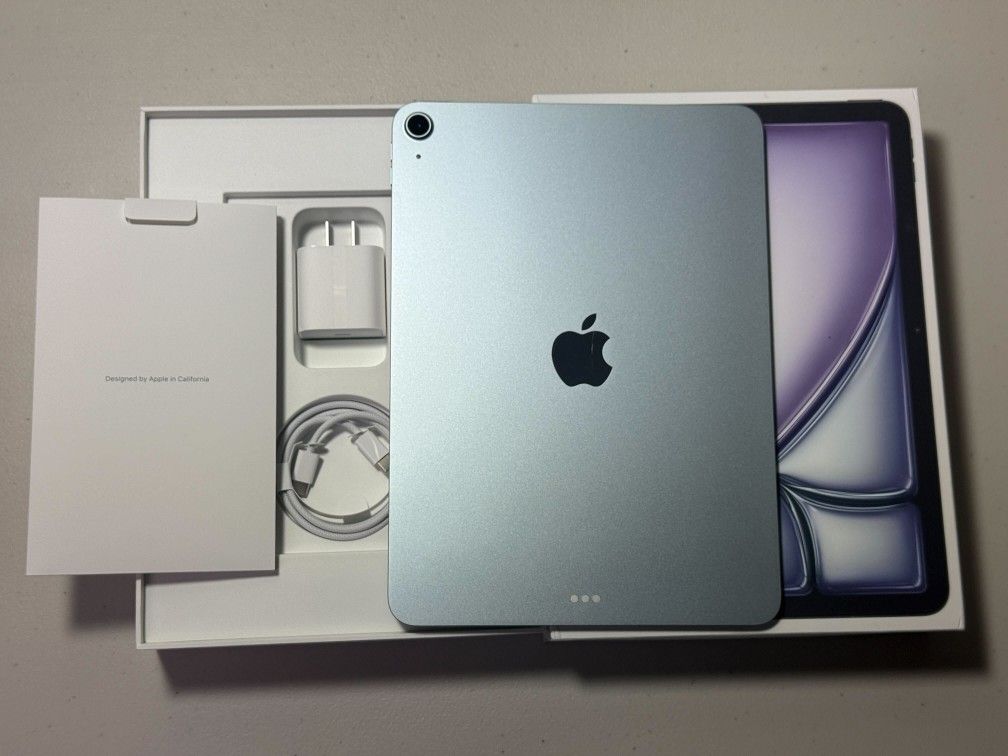 iPad Air M3 11inch 128GB ~ %100 Battery Health