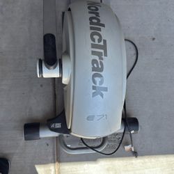 Nordic Track E 7.1 Elliptical 