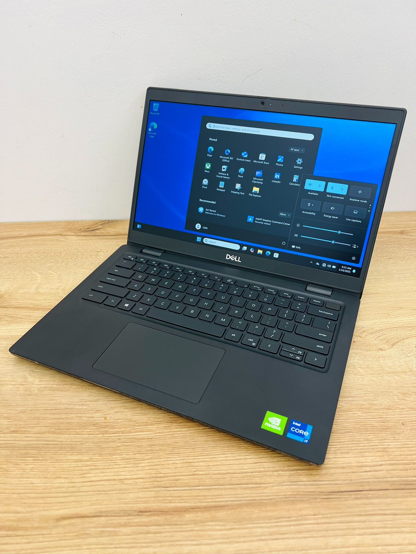 New Dell i7 Quad Core 11th Gen Full HD laptop / Windows 11 Pro / SSD / WiFi 6 AX / Camera / NVIDIA / HDMI / Backlit / Charger / Box