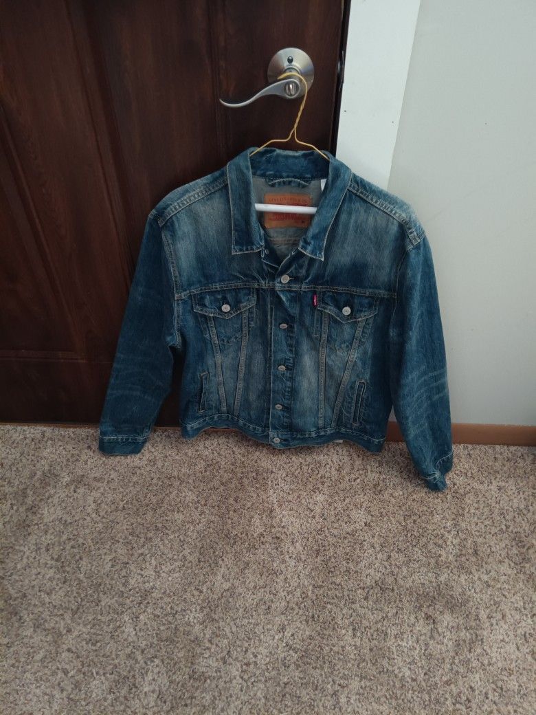 Men's Levi Jean Jacket Size M