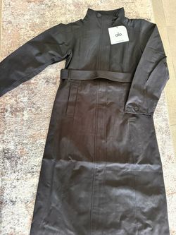 New Alo Yoga Trench Coat Size XS