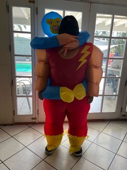 Inflatable wrestling costume
