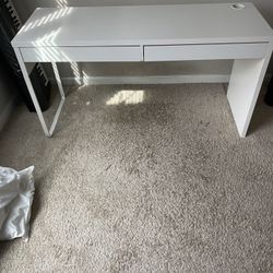 Desk (moving soon need gone)