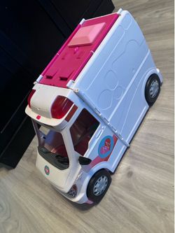 Barbie ambulance