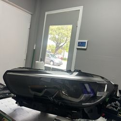 BMW X5 G05 X6 G06 PRE LCI ORIGINAL LEFT DRIVER LED HEADLIGHT HOUSING 2019-2023