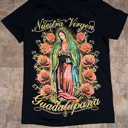 Shirts Size S/M/L And XL $22