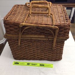 1970’s Vintage Wicker Picnic Basket with Lid and Handles Never Used Camping, Fishing, Sport Events