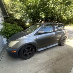 2005 Toyota Scion xD