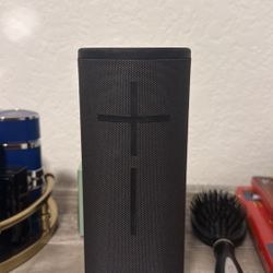 UE MEGABOOM 3