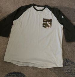 Under Armour 3/4 Sleeve Shirt