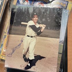 Phil rizutto Signed Photo, 8x10 New York Yankees,